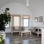 Apanemo Hotel&suites 2* Akrotírion