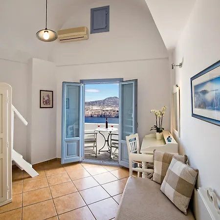 Apanemo & Hotel Akrotiri (Santorini)