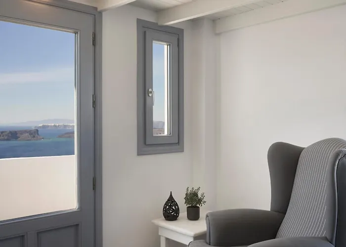 Apanemo & מלון 2*