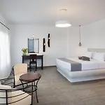 Apanemo & Hotel 2*