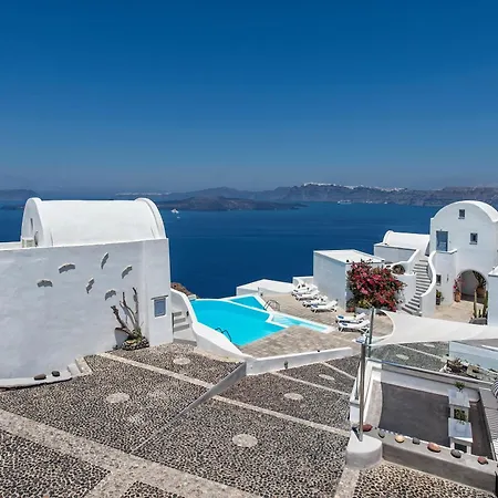 Apanemo & Hotel Akrotiri (Santorini)