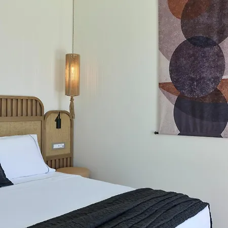 Hotel Apanemo &