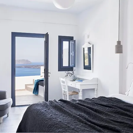 Apanemo & 3* Akrotiri (Santorini)