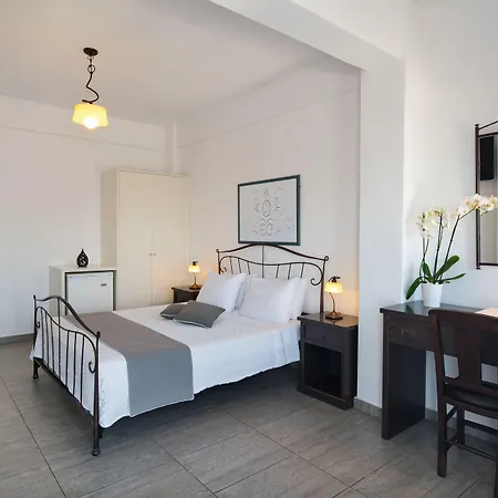 Apanemo & 2* Akrotiri (Santorini)