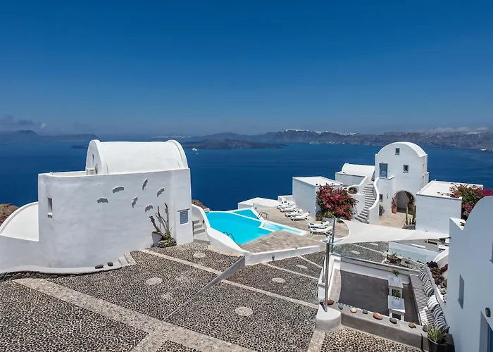 Apanemo & Hotel Akrotírion