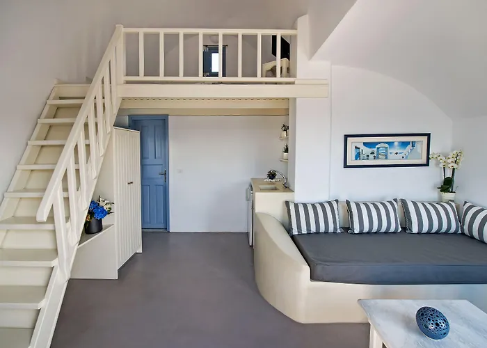 Hotel Apanemo & Akrotiri (Santorini)